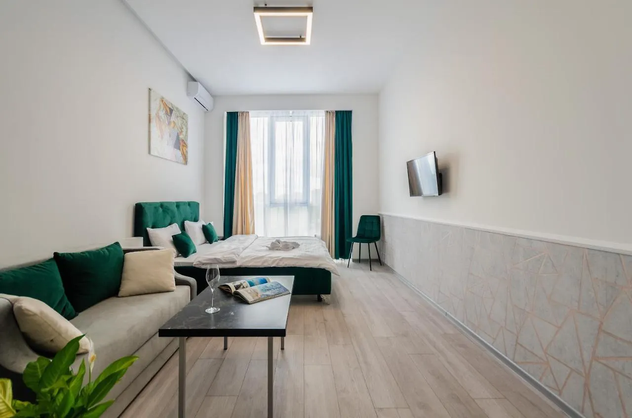 Smart App Near Railway Station Kvartet 3C كييف
