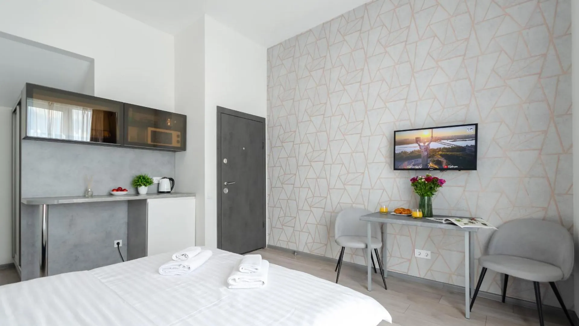 Smart App Near Railway Station Kvartet 3C Kyjev Apartmán
